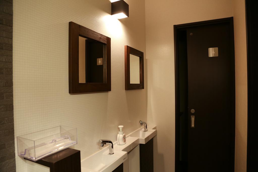 Space Hostel Токио Экстерьер фото