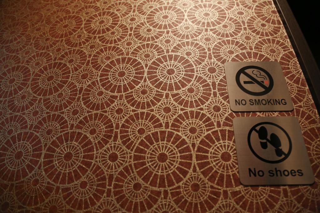 Space Hostel Токио Экстерьер фото