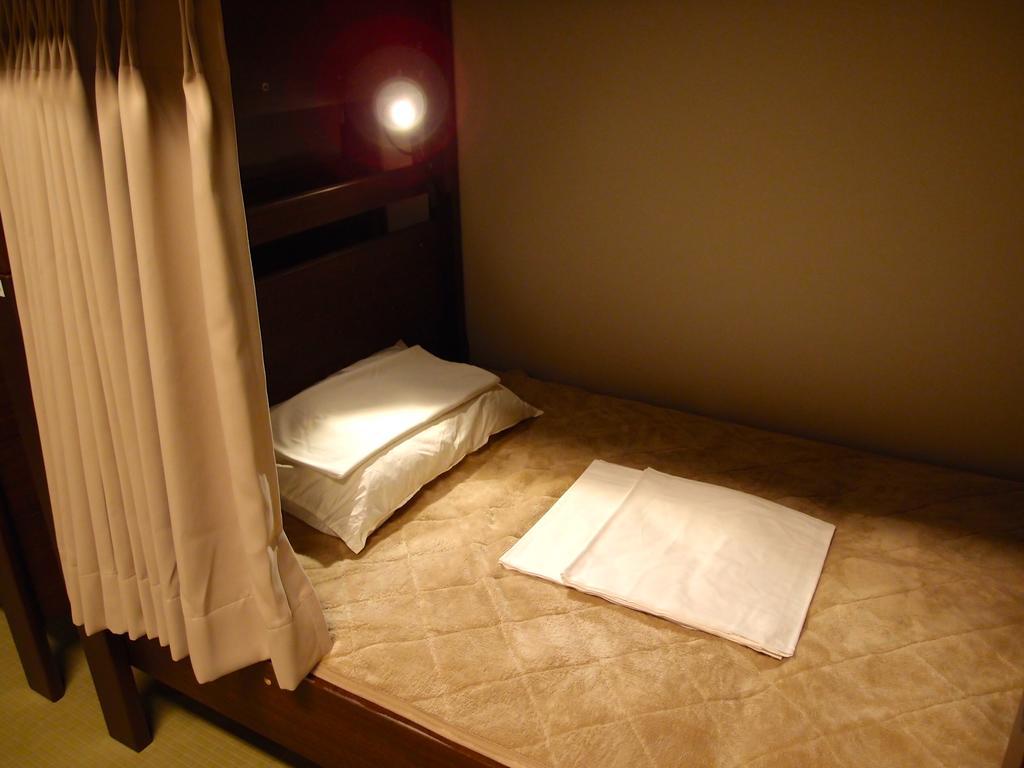 Space Hostel Токио Экстерьер фото