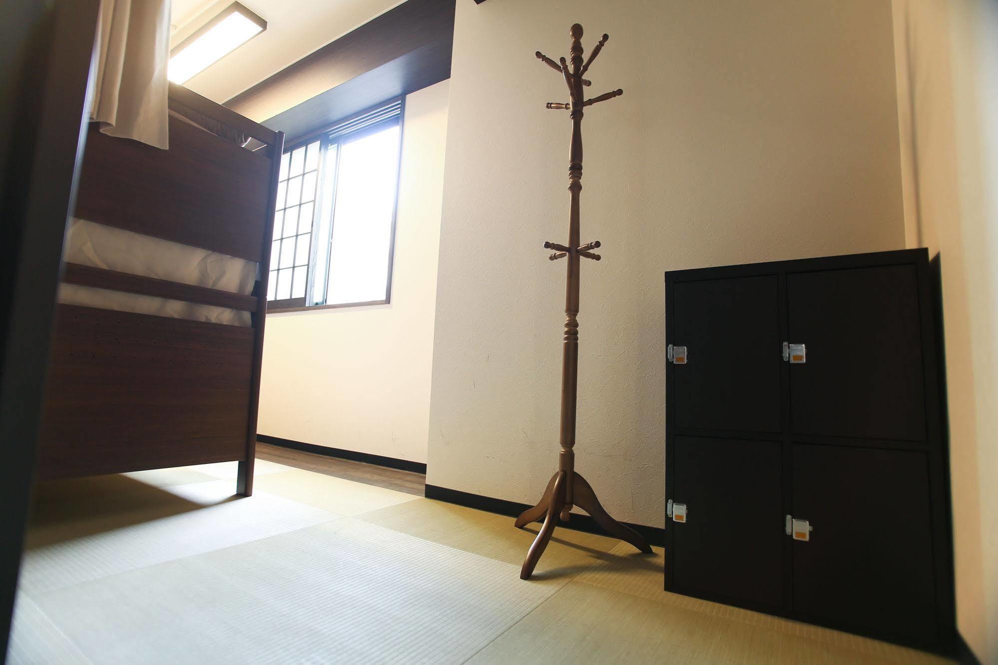 Space Hostel Токио Экстерьер фото