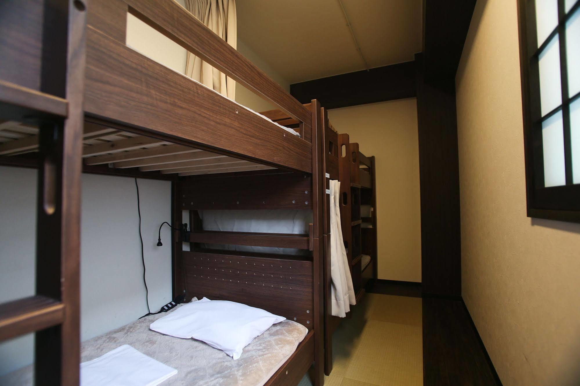 Space Hostel Токио Экстерьер фото
